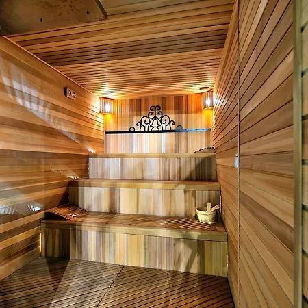 Mazurskie W Ogrodach Zlotej Lani - Klimatyczne I Widokowe Resort Wiartel