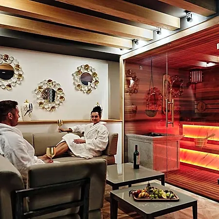 Mazurskie W Ogrodach Zlotej Lani - Klimatyczne I Widokowe Resort