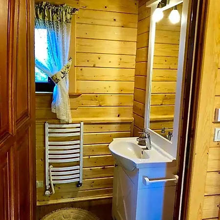 Mazurskie W Ogrodach Zlotej Lani - Klimatyczne I Widokowe Resort Wiartel