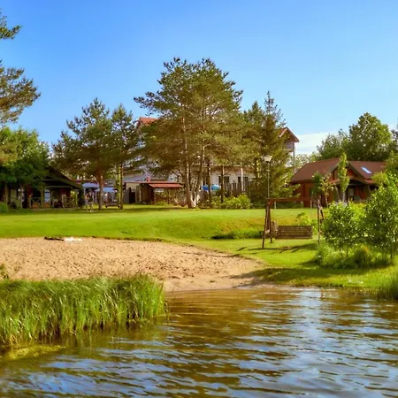 Semesteranläggning (resort) Mazurskie W Ogrodach Zlotej Lani - Klimatyczne I Widokowe Wiartel